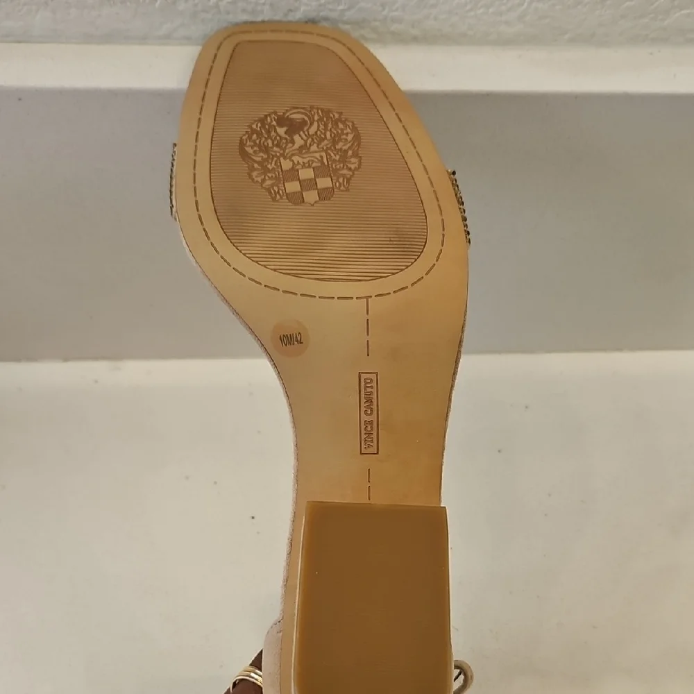 Vince Camuto Tan Suede Block Heel Sandals sz 10 - Picture 8 of 9